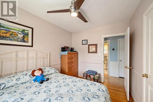 490 Blake Street, London South (South K), ON - Indoor Photo Showing Bedroom