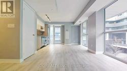 423 - 160 FLEMINGTON ROAD Toronto, ON M6A 0A9