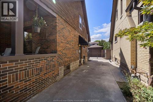 2333 Chilver, Windsor, ON - Outdoor