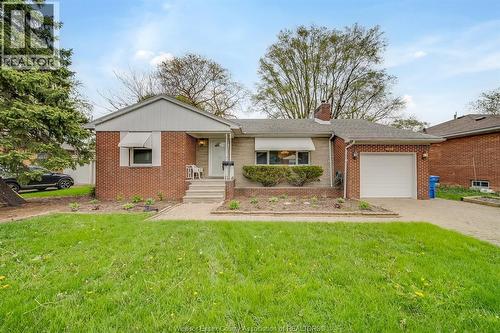 262 HENKEL PLACE  Windsor, ON N8Y 2E7