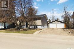 401 3rd STREET N  Martensville, SK S0K 2T2