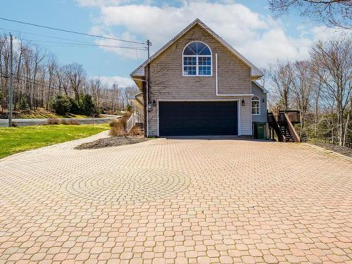 10 Thompson Run, Hammonds Plains, NS 