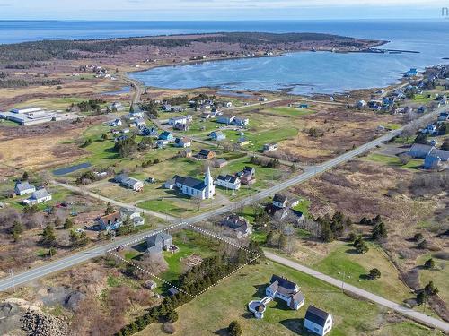 347 Highway 217, Freeport, NS 