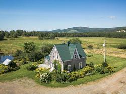 166 Rankinville Road Mabou, NS B0E 1X0