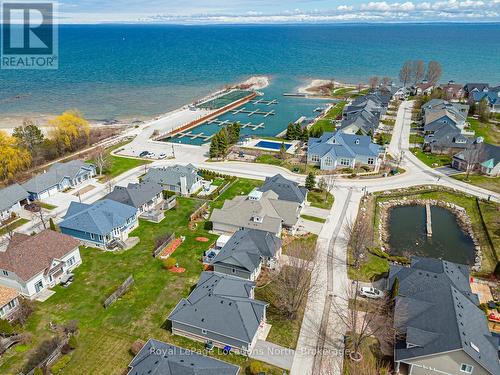 58 CLUBHOUSE DRIVE  Collingwood, ON L9Y 4Z6