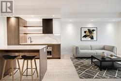 204 - 1285 QUEEN STREET E Toronto, ON M4L 1C2