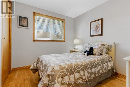169 Johanna Drive, Cambridge, ON - Indoor Photo Showing Bedroom