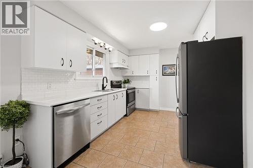 183 Kipling Avenue, Kitchener, ON - Indoor Photo Showing Kitchen