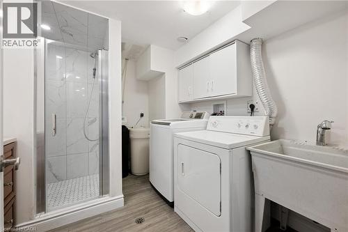 183 Kipling Avenue, Kitchener, ON - Indoor Photo Showing Laundry Room