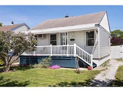 2170 WELLESLEY  Windsor, ON N8W 2E7