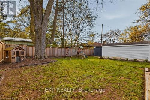 120 Elgin Crescent, Waterloo, ON - Outdoor