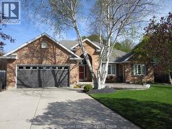 8 CHRISTINA PLACE Chatham, ON N7L 5K4