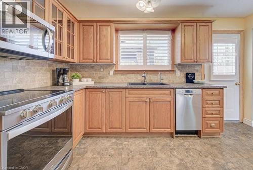 682 Glen Forrest Boulevard, Waterloo, ON - Indoor Photo Showing Kitchen With Stainless Steel Kitchen With Double Sink