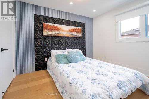 224 Macedonia Crescent, Mississauga, ON - Indoor Photo Showing Bedroom