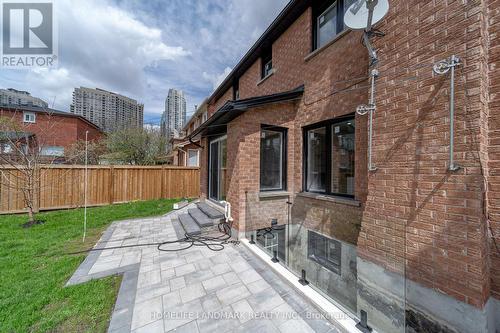 224 Macedonia Crescent, Mississauga, ON - Outdoor