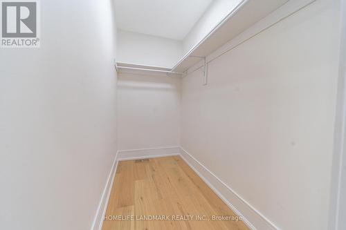 224 Macedonia Crescent, Mississauga, ON - Indoor