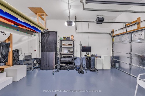 3319 Tacc Drive, Mississauga, ON - Indoor Photo Showing Garage
