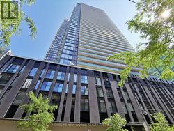 2506 - 25 RICHMOND STREET E Toronto, ON M5C 0A6