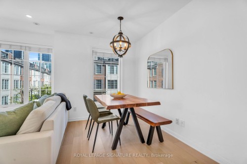 278-3 Everson Drive, Toronto, ON - Indoor Photo Showing Dining Room