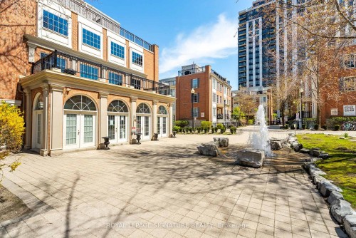 278-3 Everson Drive, Toronto, ON - Outdoor With Facade