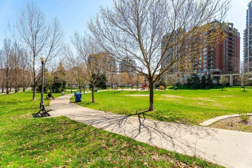 278-3 Everson Drive, Toronto, ON - Outdoor