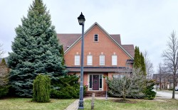 2 Apollo Drive Richmond Hill, ON L4E 4C2