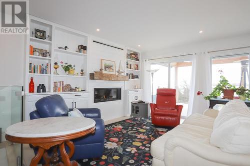 11 Mitchell St, Bruce Mines, ON - Indoor Photo Showing Living Room With Fireplace