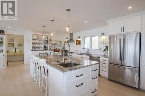 11 Mitchell St, Bruce Mines, ON - Indoor Photo Showing Kitchen With Upgraded Kitchen