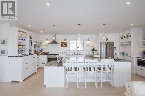 11 Mitchell St, Bruce Mines, ON - Indoor Photo Showing Kitchen With Upgraded Kitchen