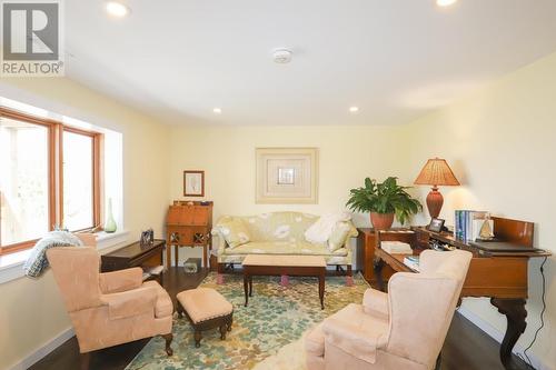 11 Mitchell St, Bruce Mines, ON - Indoor Photo Showing Living Room