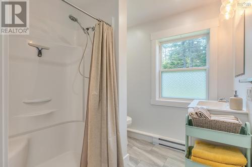 20 Howard Stevens Walk, Clam Harbour, NS - Indoor Photo Showing Bathroom