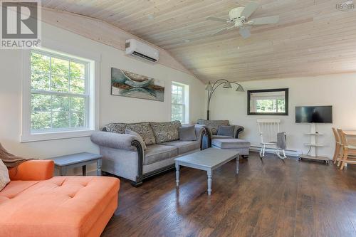 20 Howard Stevens Walk, Clam Harbour, NS - Indoor Photo Showing Living Room