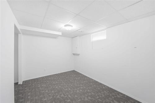 511 Yale Avenue E, Winnipeg, MB - Indoor Photo Showing Other Room