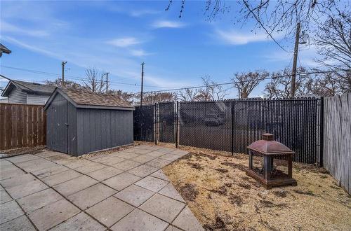 511 Yale Avenue E, Winnipeg, MB - Outdoor