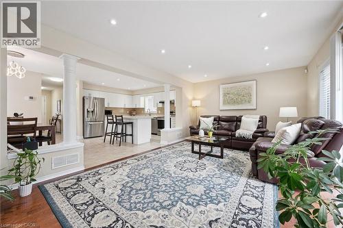 45 Darling Crescent, Guelph, ON - Indoor Photo Showing Living Room