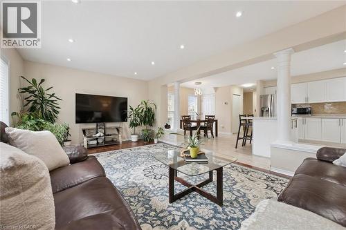 45 Darling Crescent, Guelph, ON - Indoor Photo Showing Living Room