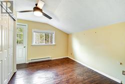 Bedroom 1 - 
