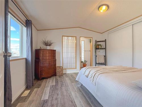 135 Glendale Bay, Brandon, MB 