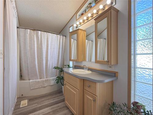 135 Glendale Bay, Brandon, MB 