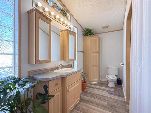 135 Glendale Bay, Brandon, MB 