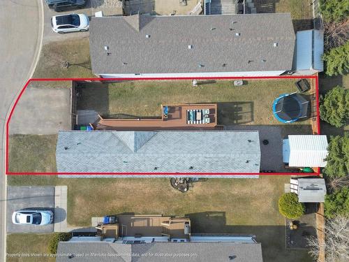 135 Glendale Bay, Brandon, MB 