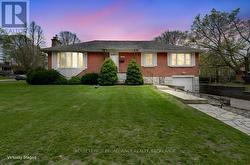 302 ARROWHEAD PLACE Kingston (West Of Sir John A. Blvd), ON K7M 3L3
