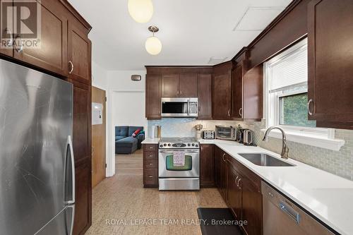 873 Smyth Road, Ottawa, ON - Indoor Photo Showing Kitchen