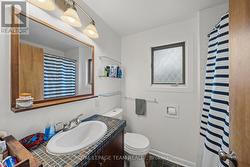 Bathroom on the 2nd floor - 
