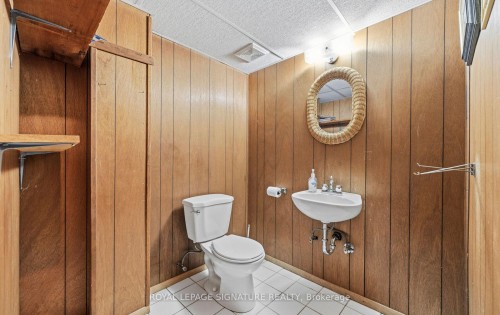 1322 Kelly Road, Mississauga, ON - Indoor Photo Showing Bathroom