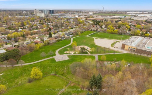 1322 Kelly Road, Mississauga, ON - Outdoor With View