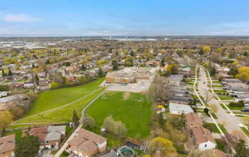 1322 Kelly Road, Mississauga, ON - Outdoor With View