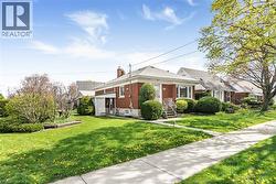 791 BRUCEDALE Avenue E  Hamilton, ON L8V 1S4