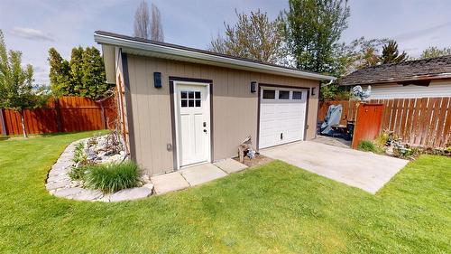 409 22Nd Avenue, Cranbrook, BC - Outdoor