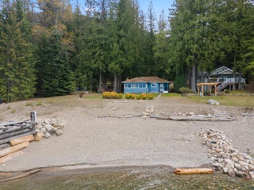 13515 3A Highway, Boswell, BC - Outdoor